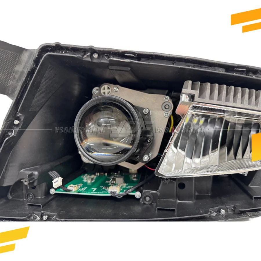 Рамки для замены линз в фарах Sitrak C7H 2021-2024 LED
