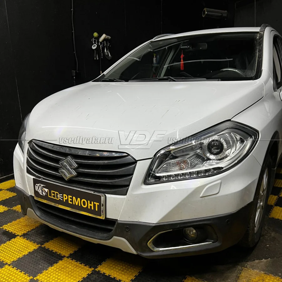Рамки для замены линз в фарах Suzuki SX4 2013-2016