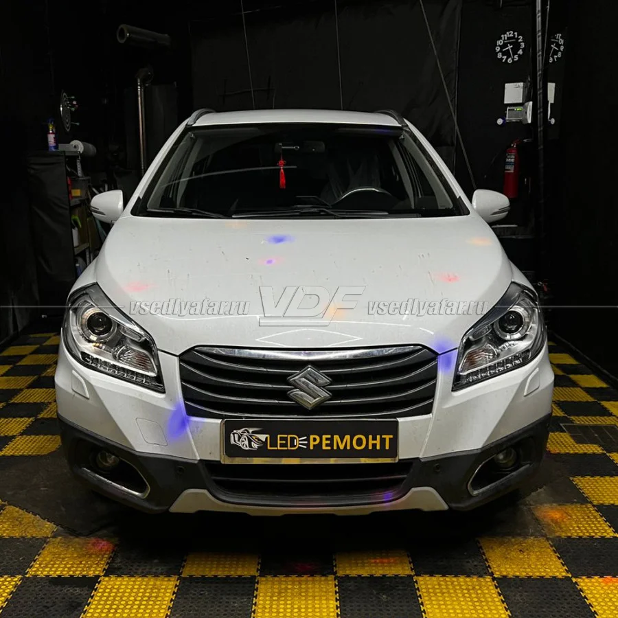Рамки для замены линз в фарах Suzuki SX4 2013-2016