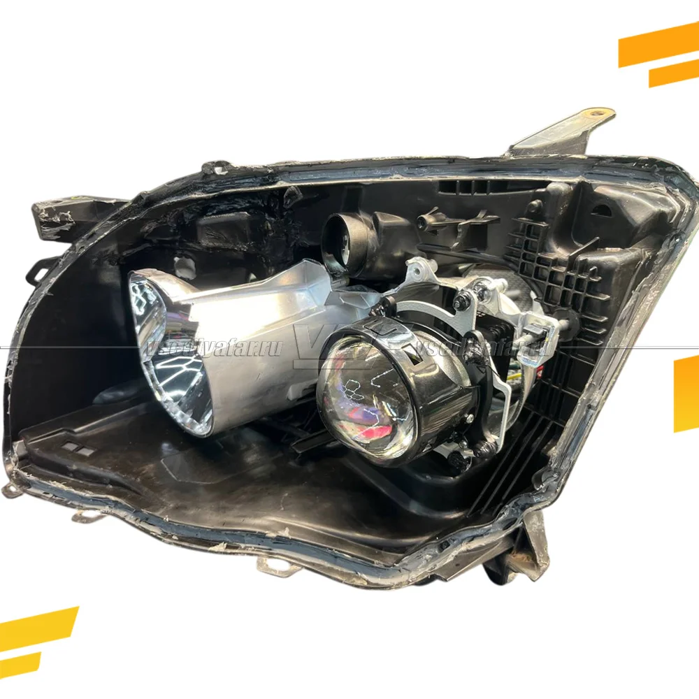 Рамки для замены линз в фарах Toyota Avensis 2006-2008