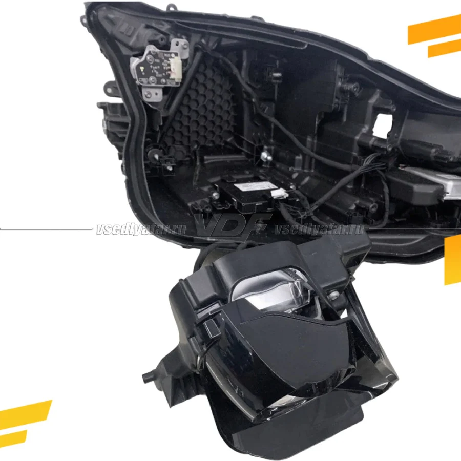 Рамки для замены линз в фарах Toyota Corolla 2018-2022 LED