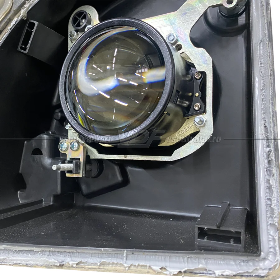 Рамки для замены линз в фарах Toyota Land Cruiser Cygnus 1998-2007