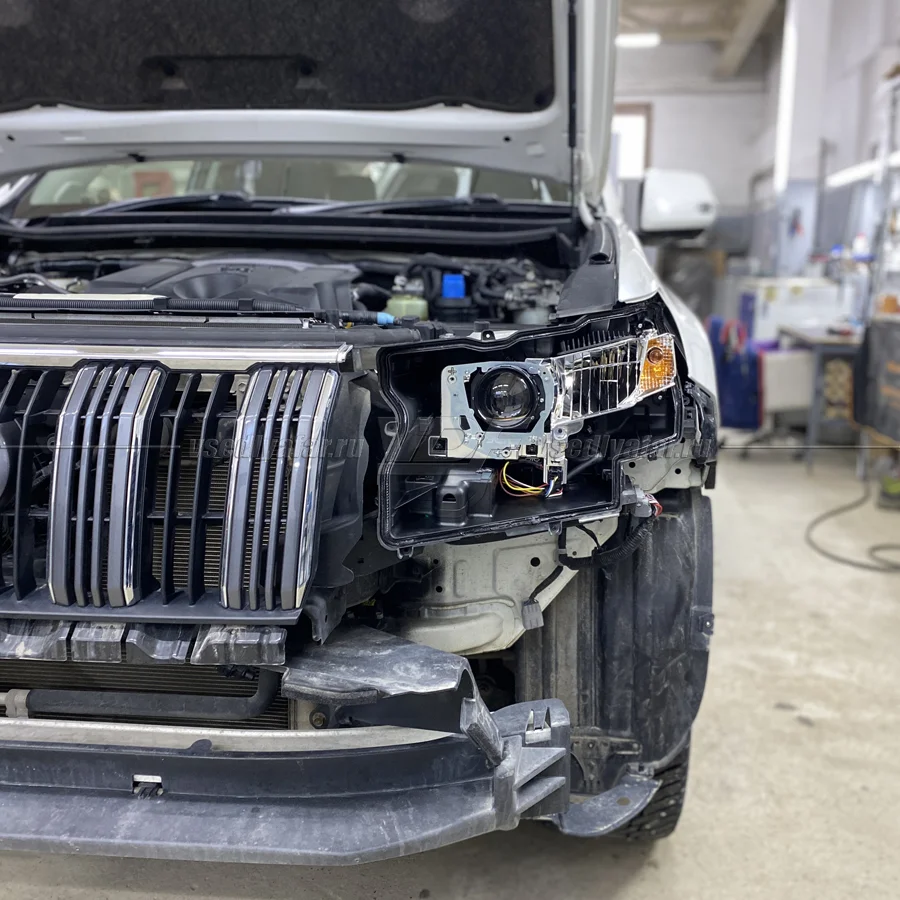 Рамки для замены линз в фарах Toyota Land Cruiser Prado 150 2017-2022 LED Тип 2
