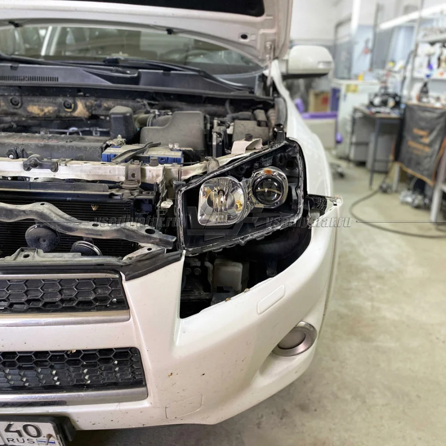 Рамки для замены линз в фарах Toyota RAV4 2008-2010