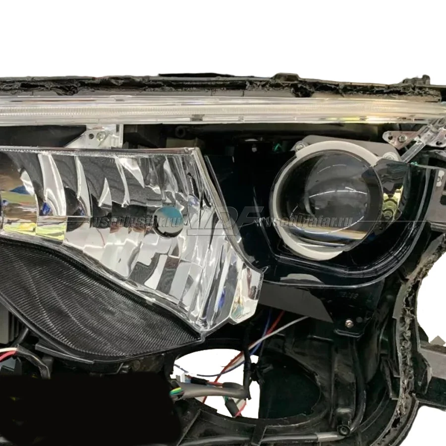 Рамки для замены линз в фарах Toyota RAV4 2015-2019 LED Тип 2