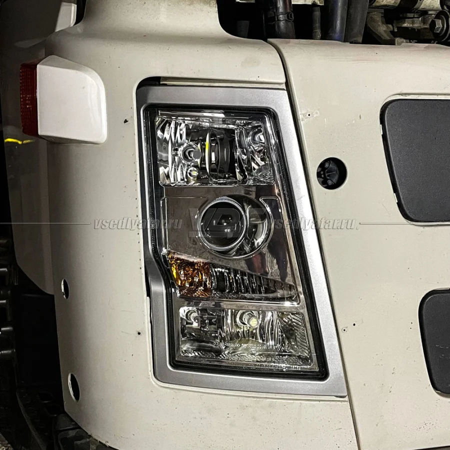 Рамки для замены линз в фарах Volvo FH 1998-2012