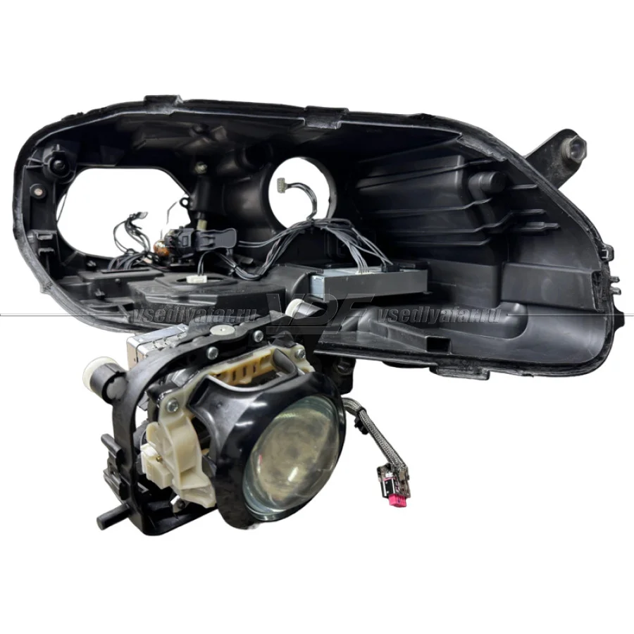 Рамки для замены линз в фарах Volkswagen Passat B7 2010-2015 с AFS