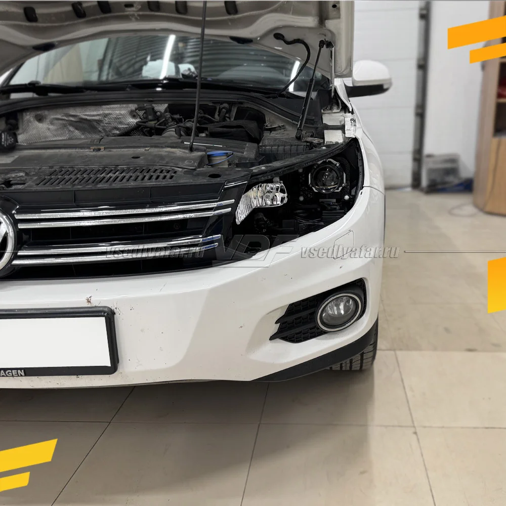Рамки для замены линз в фарах Volkswagen Tiguan 2011-2017 с AFS Металл